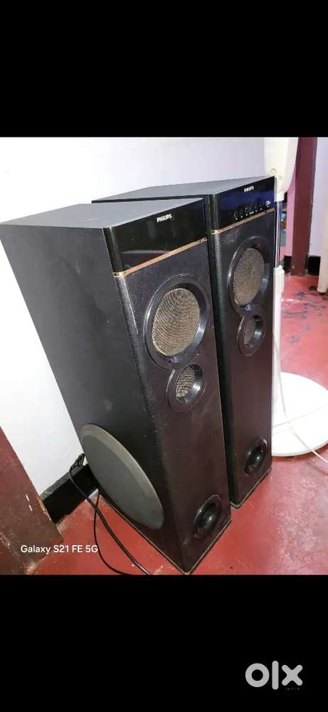 Philips Tower Speakers