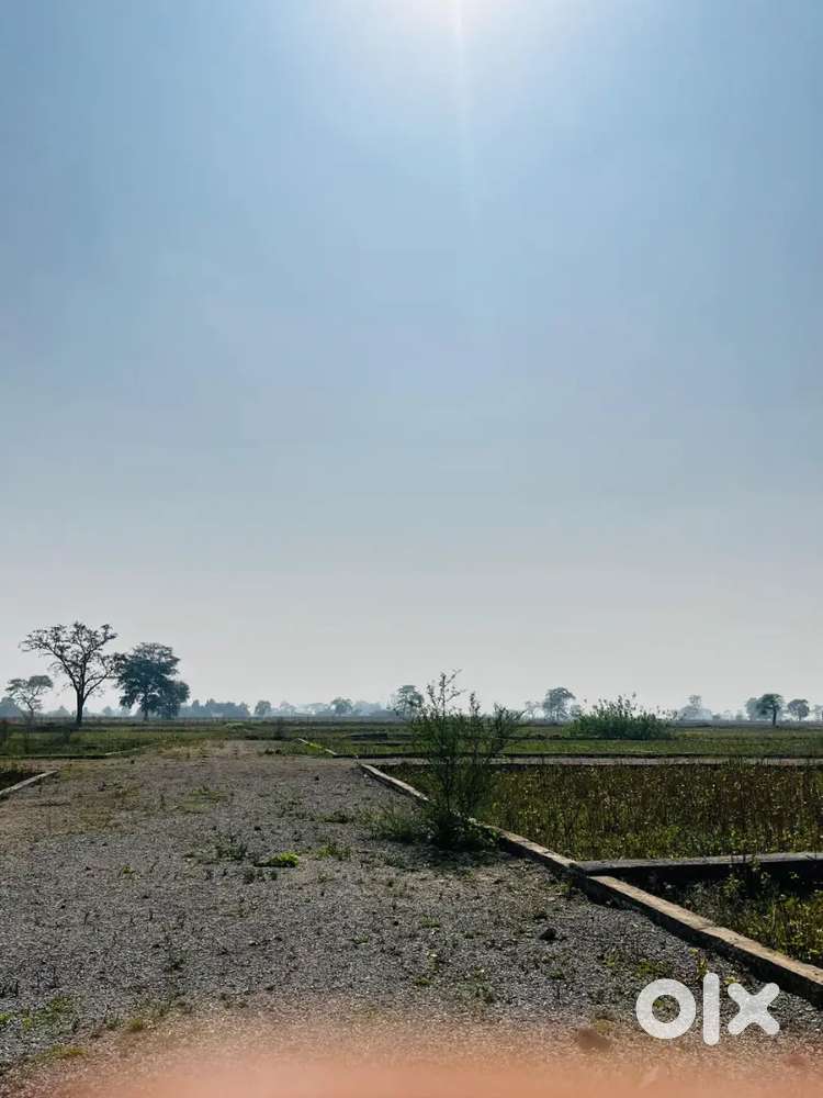 सभी सुविधा के साथ प्लॉट कमल होटल से 3km