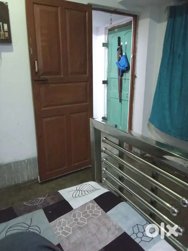 Immediate Rent with restriction free room at Sonarpur