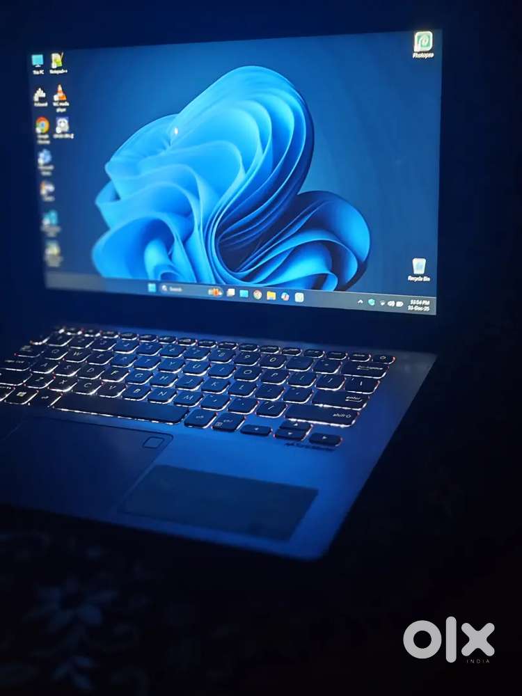 Asus vivobook Laptop