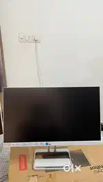 Lenovo L24i-40 monitor in excellent condition