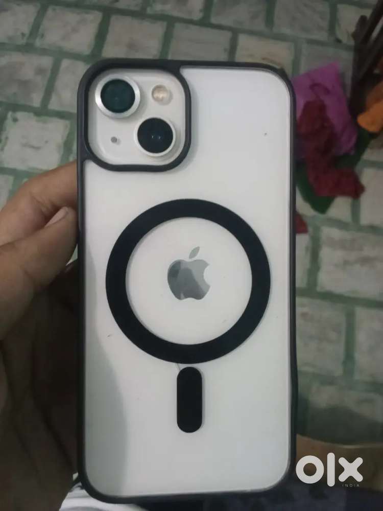 iPhone 13 good condition and battery 89 and bill or charger free