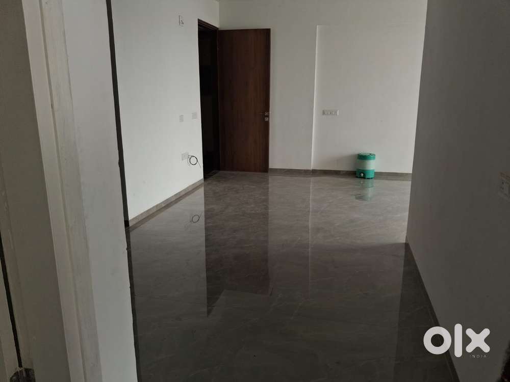 Flat Rent S G Highway Sola