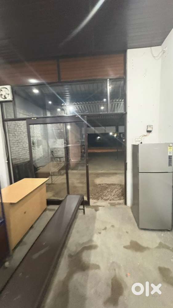 Shop for rent on national highway