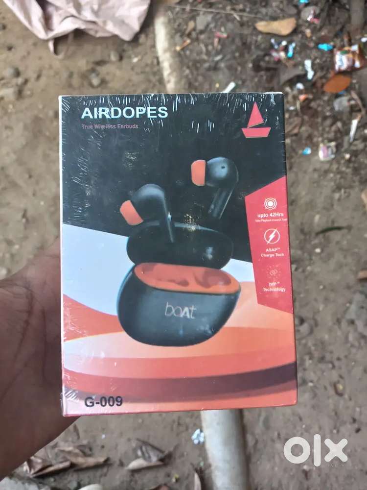 Seald brand new earpods