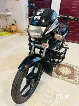 Super splendor 2017 model bike new conditon mai hai dono tyer new hai