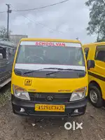 Tata magic 10 seater school van