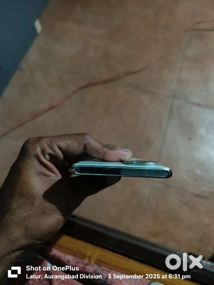 Vivo v 40e