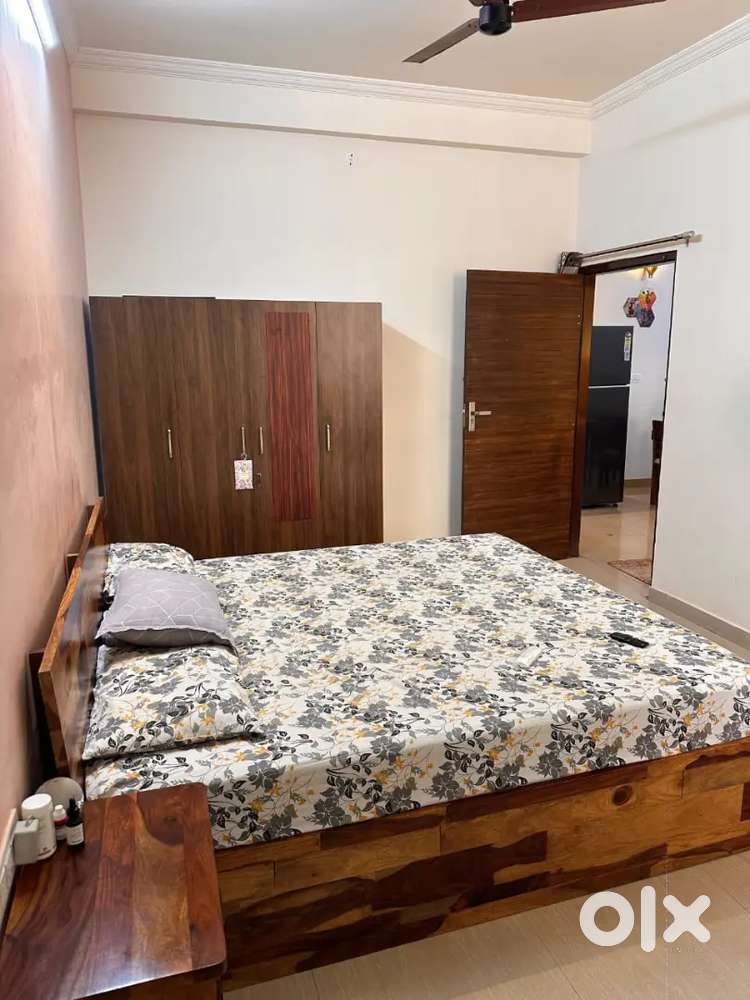 Studio luxury Fully furnished near elements mall