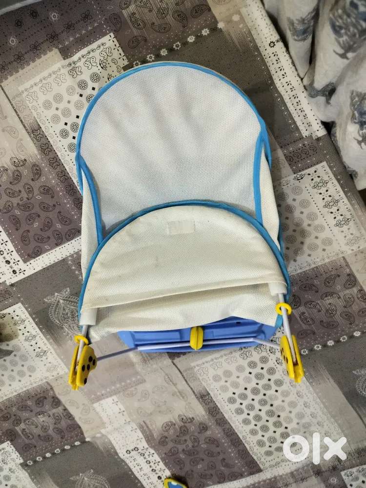Baby bathing chair
