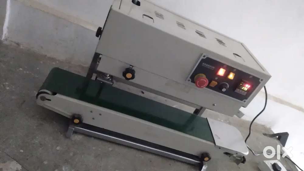Continue band sealing machine