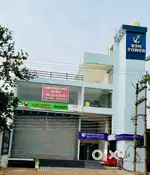 प्रीमियम कमर्शियल स्पेस - मुख्य सड़क पर उपलब्ध!
