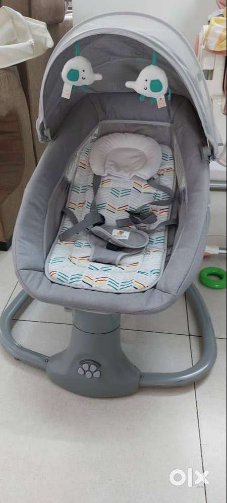 Mastela 3-in-1 Deluxe Bassinet – Swing, Rocker & Sleeper!