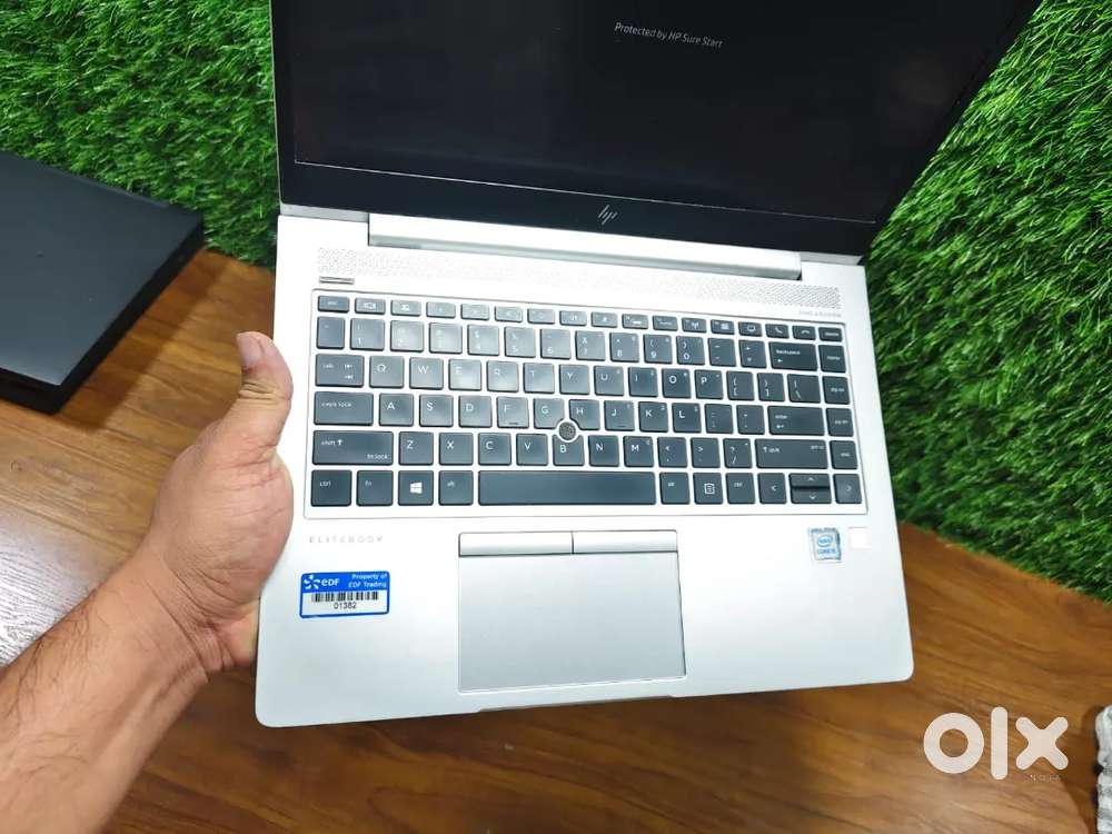 Hp Elitebook touchscreen 14 Inch
