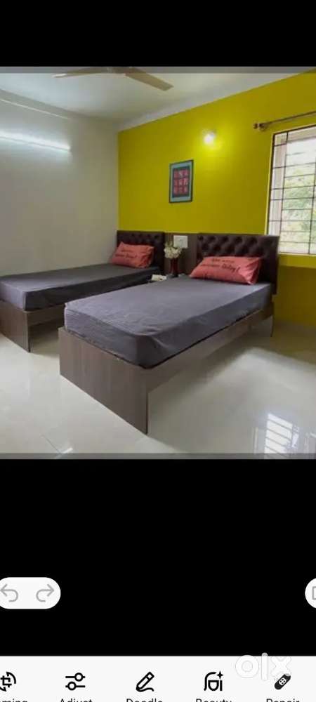 Krishna PG house for girls in kalkaji, okhla, govindpuri