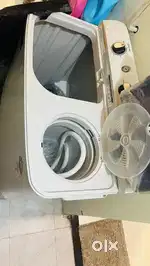 Samsung semi automatic washing machine