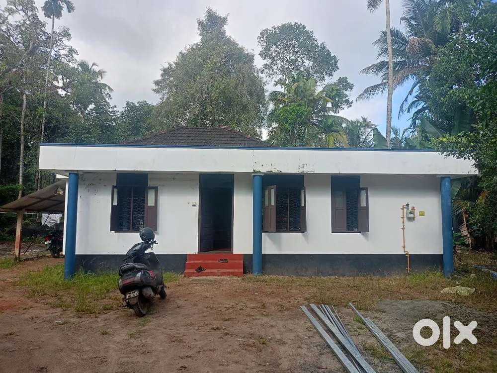 20 cent plot with a house for sale urgent sale 65 lakhs only