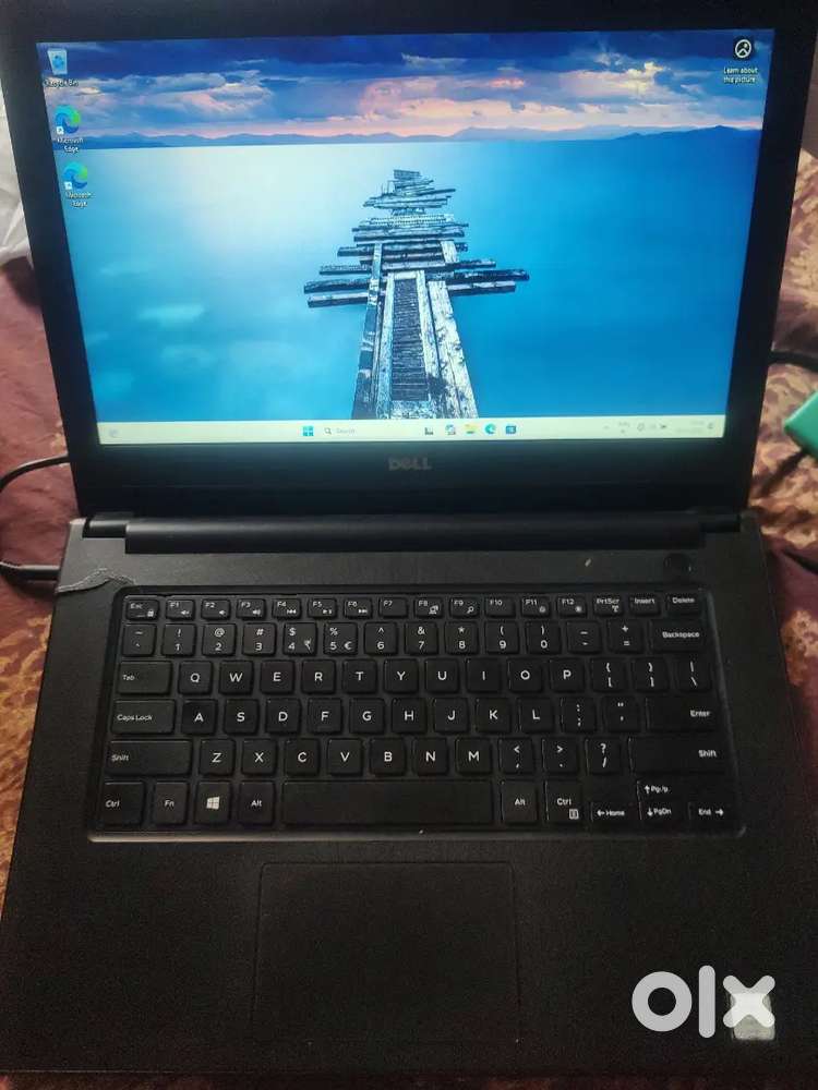 Dell Inspiron 14 3467 8gb ram 256 SSD storage