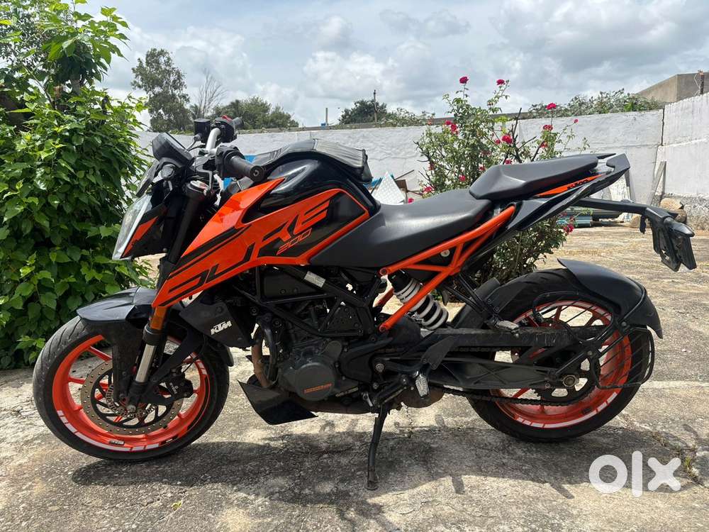 2keys available scratch less condition