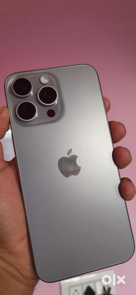 Iphone 15 pro max 256gb 92% battery
