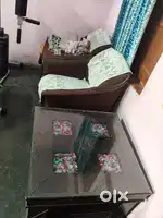 Sofa set 5 seater with glass table