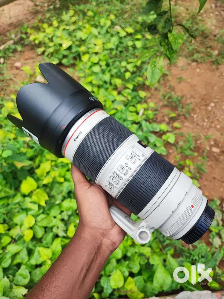 Canon EF 70-200 mm f/2.8L IS II USM Telephoto Lens for rent.