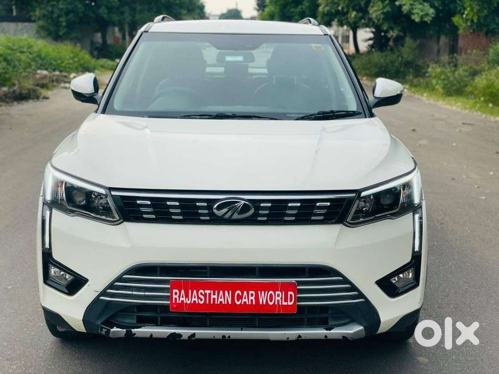 Mahindra XUV300 W8 Diesel, 2020, Diesel