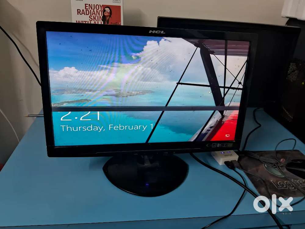 HCL Monitor 47cm Led wide colour monitor