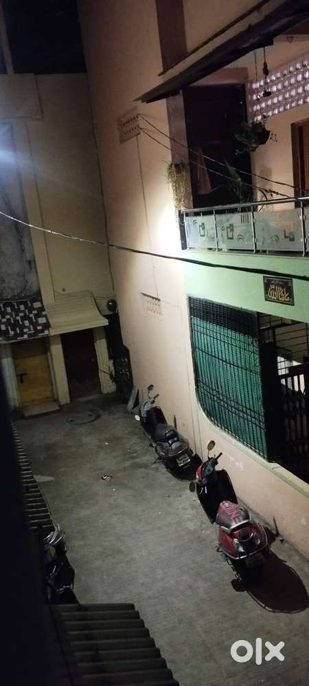 Row house for rent in juna bazar