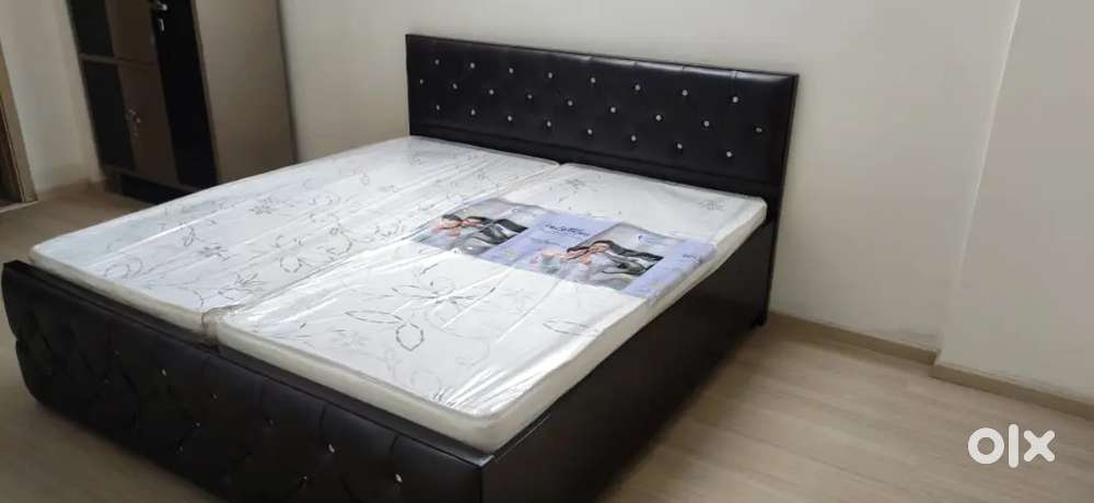 Free mattress with double bed with premium quality