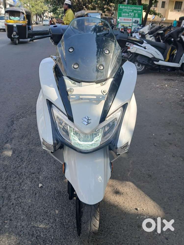 Suzuki burgman street