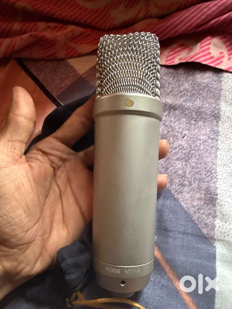 Rode Nt1 Signature Series Large-Diaphragm Condenser Microphone