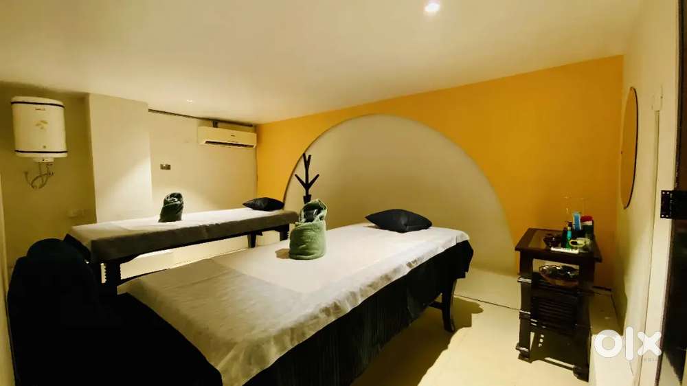 It's a therapist job for spa centre