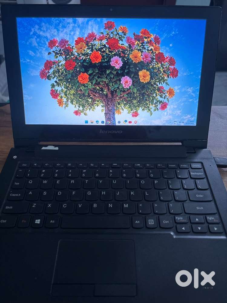 Lenovo ideapad Touch screen laptop
