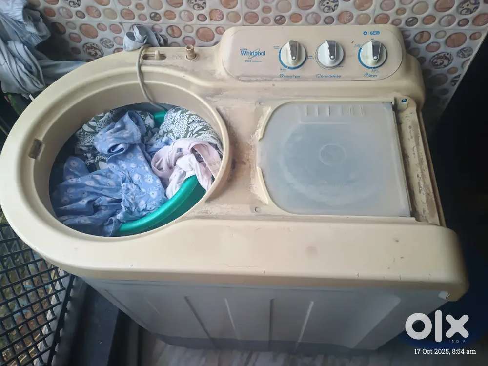 Washing machine whirlpool