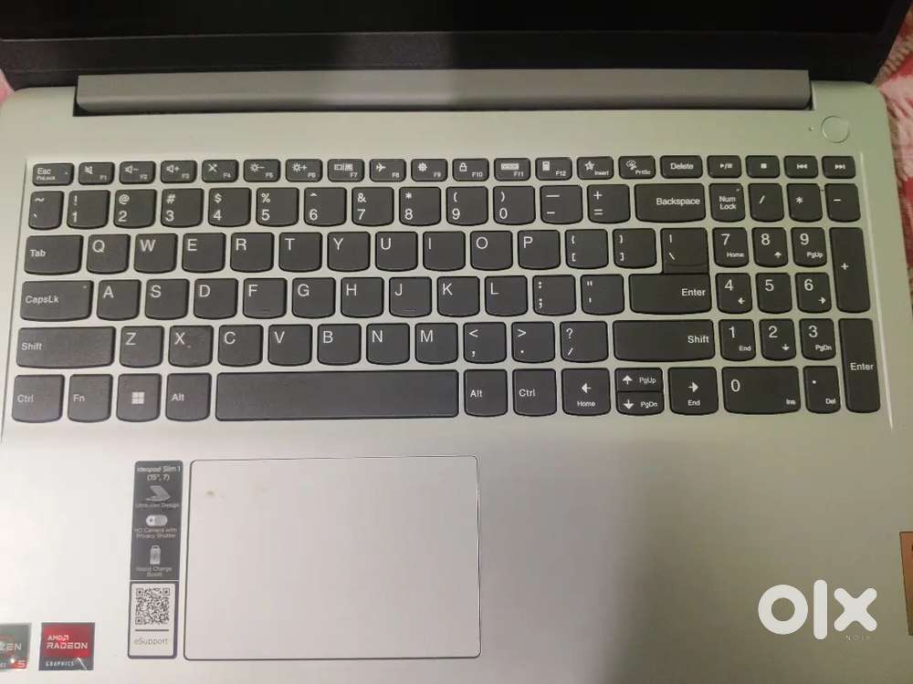 Lenovo IdeaPad Slim 1 Ryzen 5 / 16GB / 512GB SSD