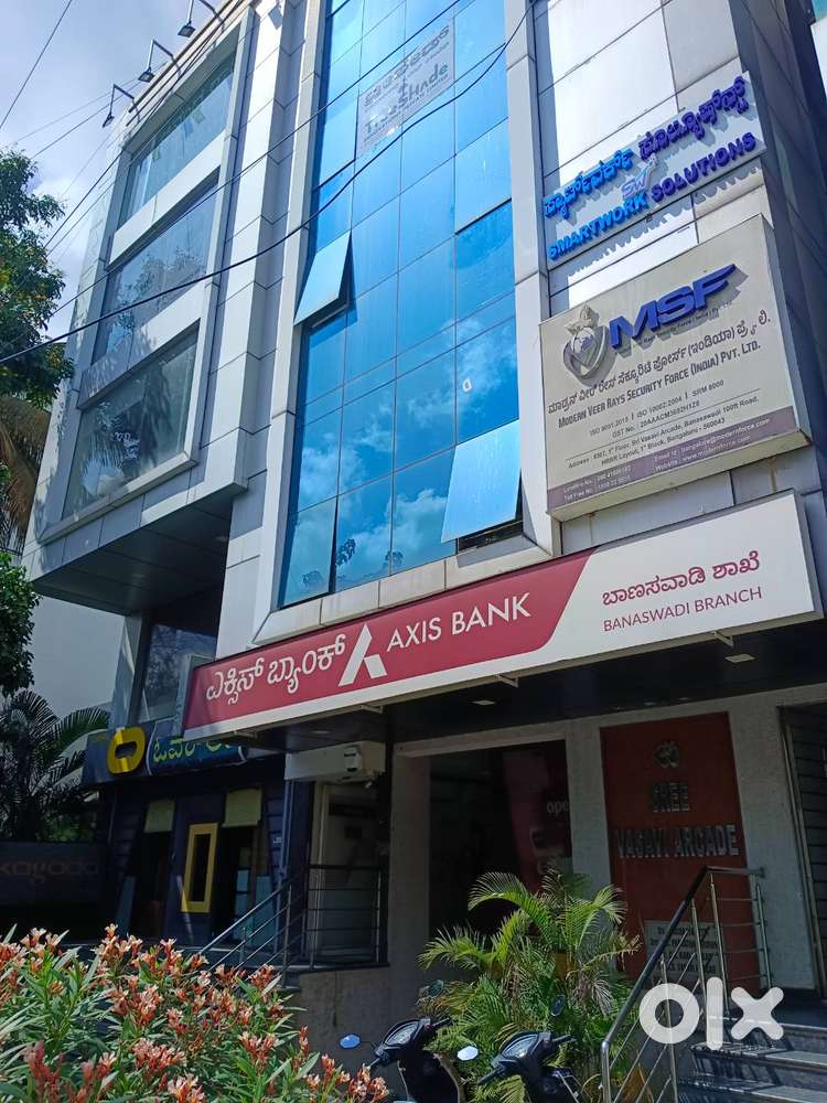 125 seats working space