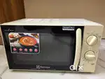Electrolux MWO-S20M WW CG 20 L Solo Microwave Oven (White)