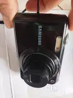 Samsung zoom phota  lens very less home used mobile all part running