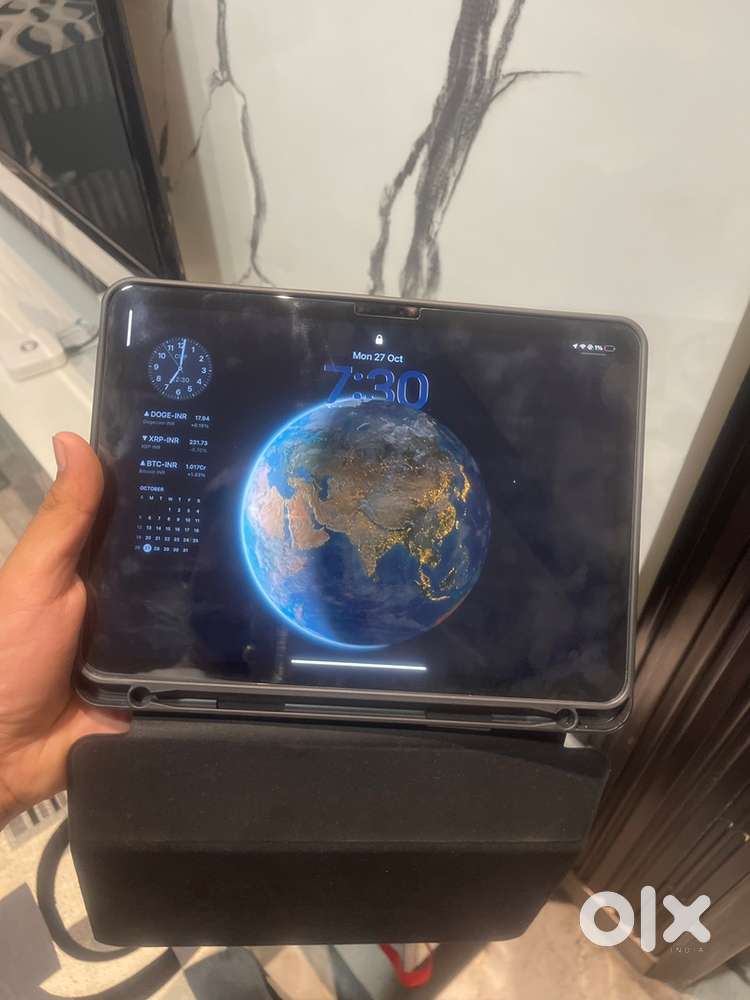 Mac book air 11inch m4 chip 256gb