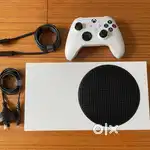 Xbox series s 1Tb degital with 20 games Good condition.
