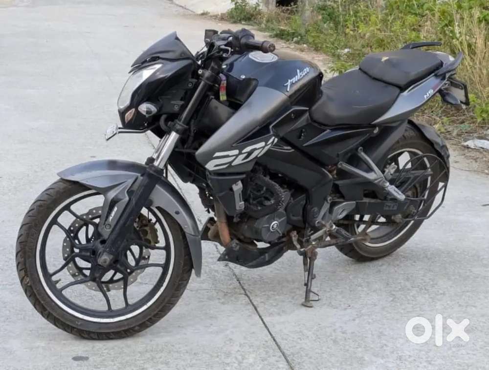 Bajaj Pulsar NS 200