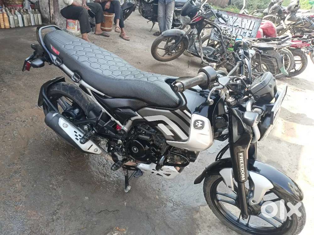 New gadi showroom candishan