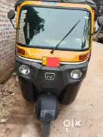 babaj auto Re petrol for money problem