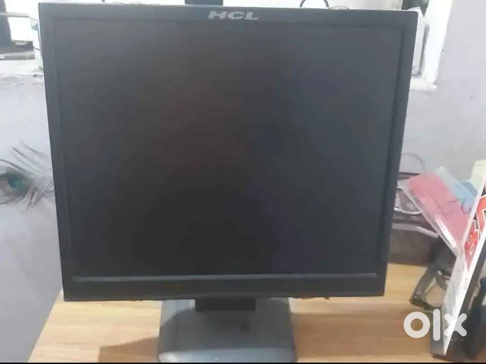 HCL Monitor 18inch and 15inch working Condition