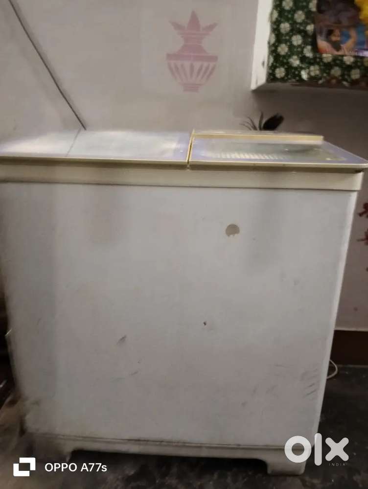 Godrez ki washing machine hai