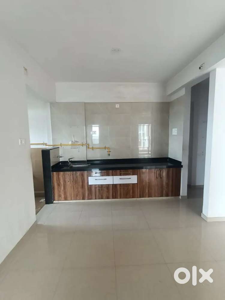 Pramukh aura 2BHK flat available for rent