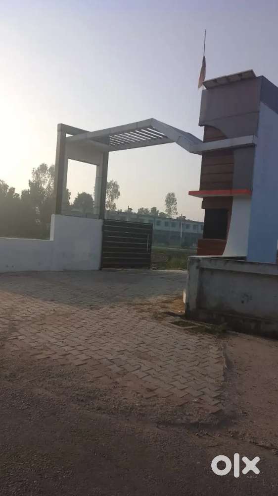 Corner plot in a gated colony. Size -210 Sqyd