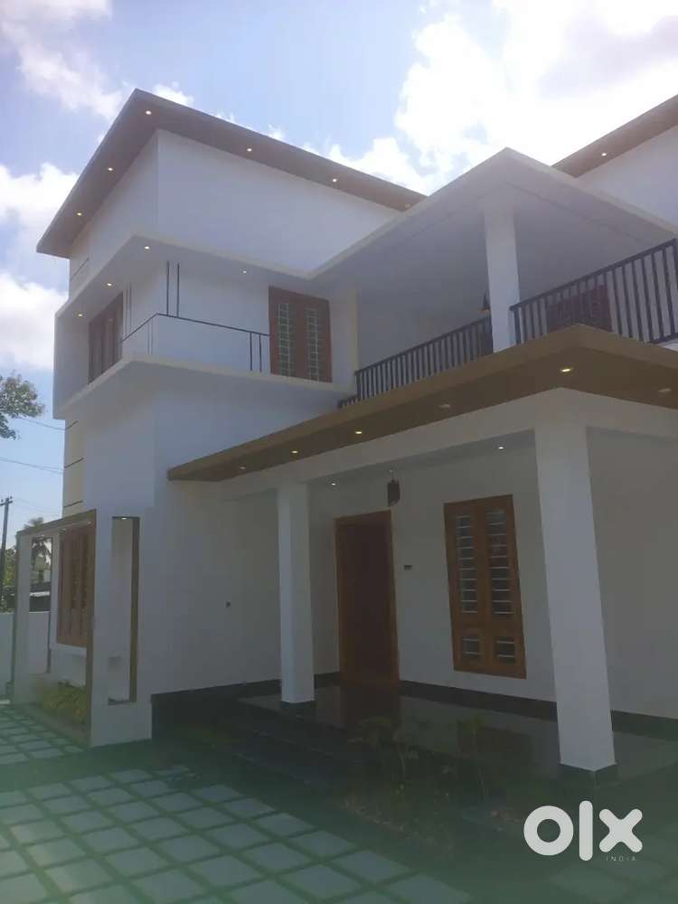 6.5cent 4bhk Mylapore
