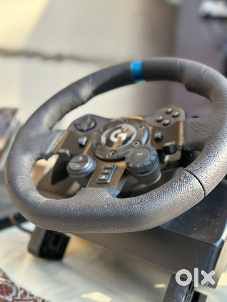 Logitech G923 Racing Wheel, Pedal and Gear Shifter